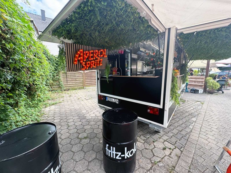 foodtrailer-seitenansicht