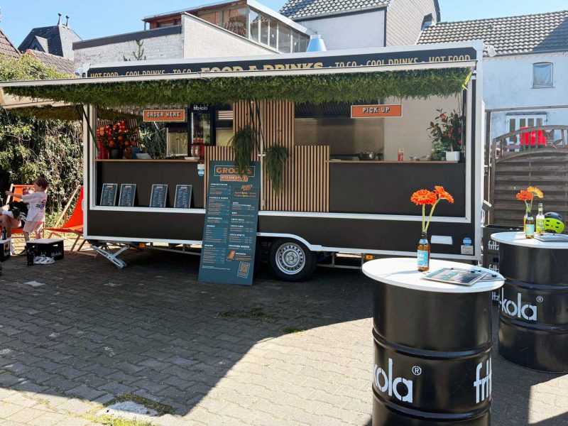 foodtrailer-stehtische